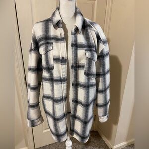 Abercrombie Large Plaid Long Shacket Flannel in White and Gray